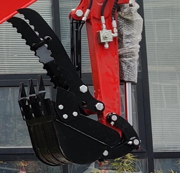 4,000 lb TYPHON TERROR XX RED Mini Excavator Kubota D902 Engine - Image 17